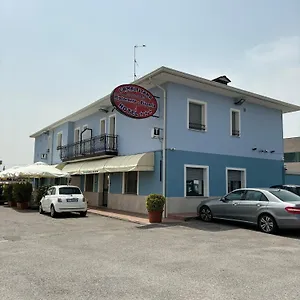 https://hotel-ristorante-amalfitana.it-lombardy.com